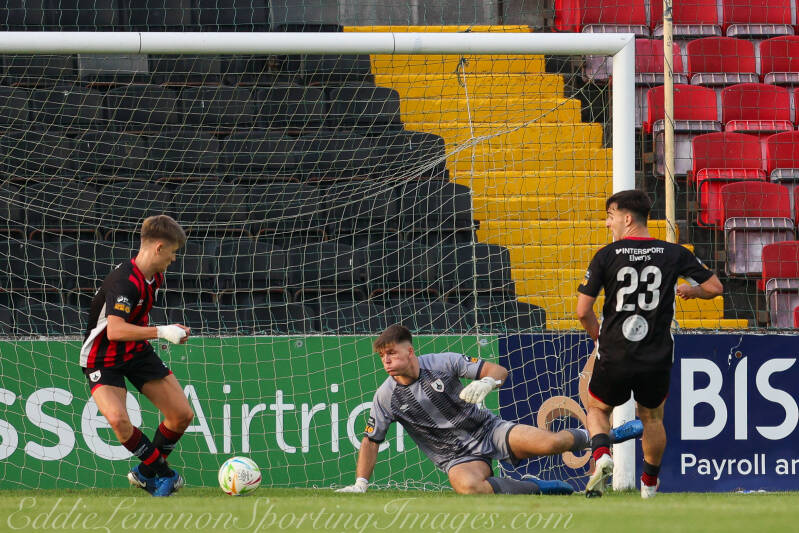 longford-town-fc-v-bray-wanderers-fc-52-of-66-standard.jpg