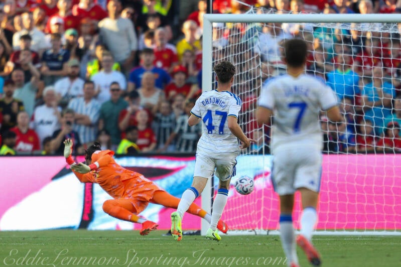 manchester-united-v-leeds-united-11-of-61-standard.jpg