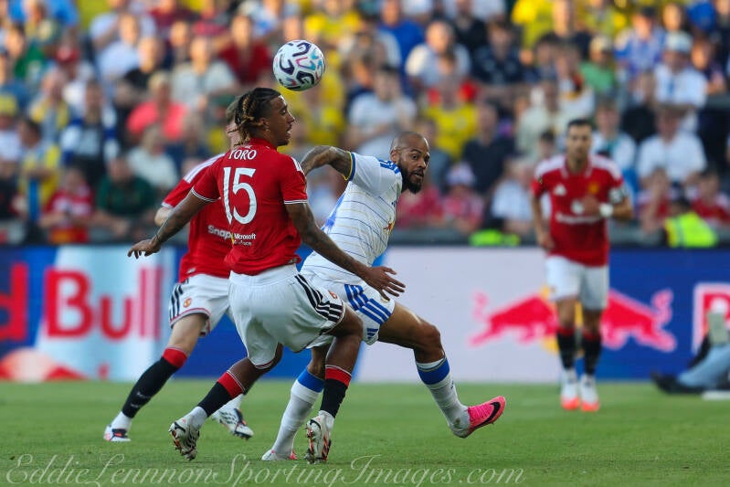 manchester-united-v-leeds-united-23-of-61-standard.jpg