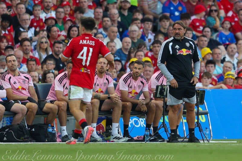 manchester-united-v-leeds-united-26-of-61-standard.jpg
