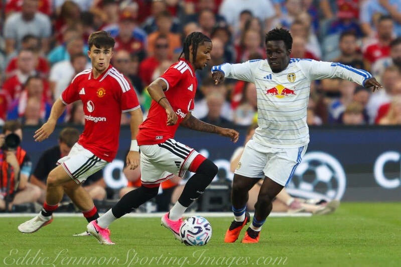 manchester-united-v-leeds-united-32-of-61-standard.jpg