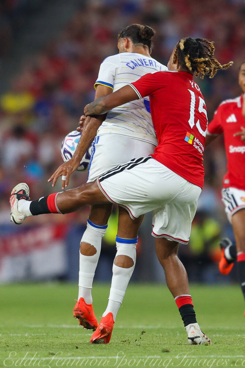 manchester-united-v-leeds-united-45-of-61-standard.jpg