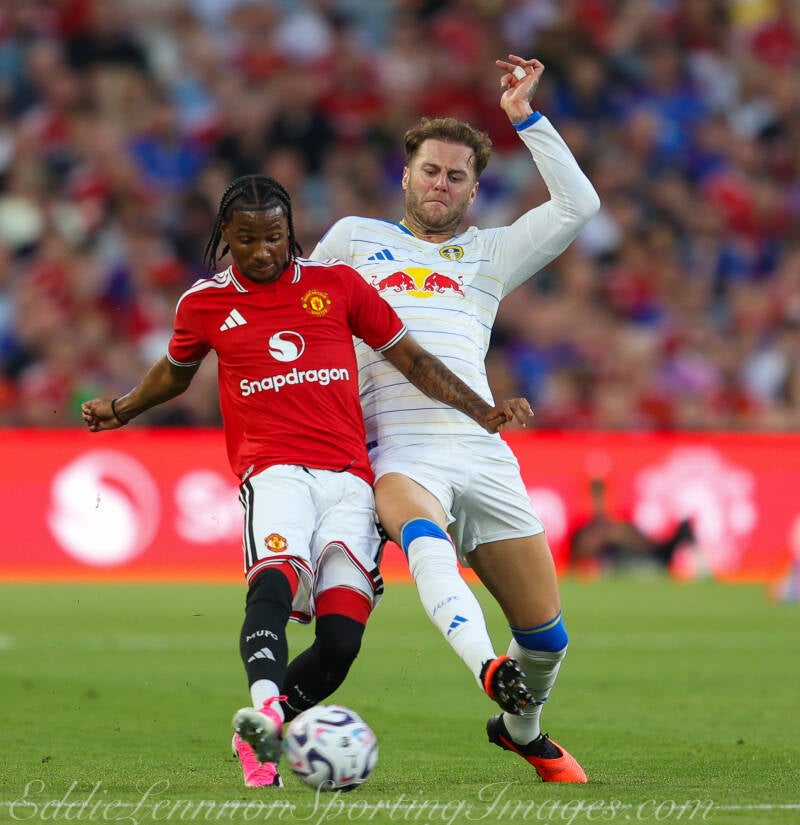 manchester-united-v-leeds-united-5-of-10-standard.jpg