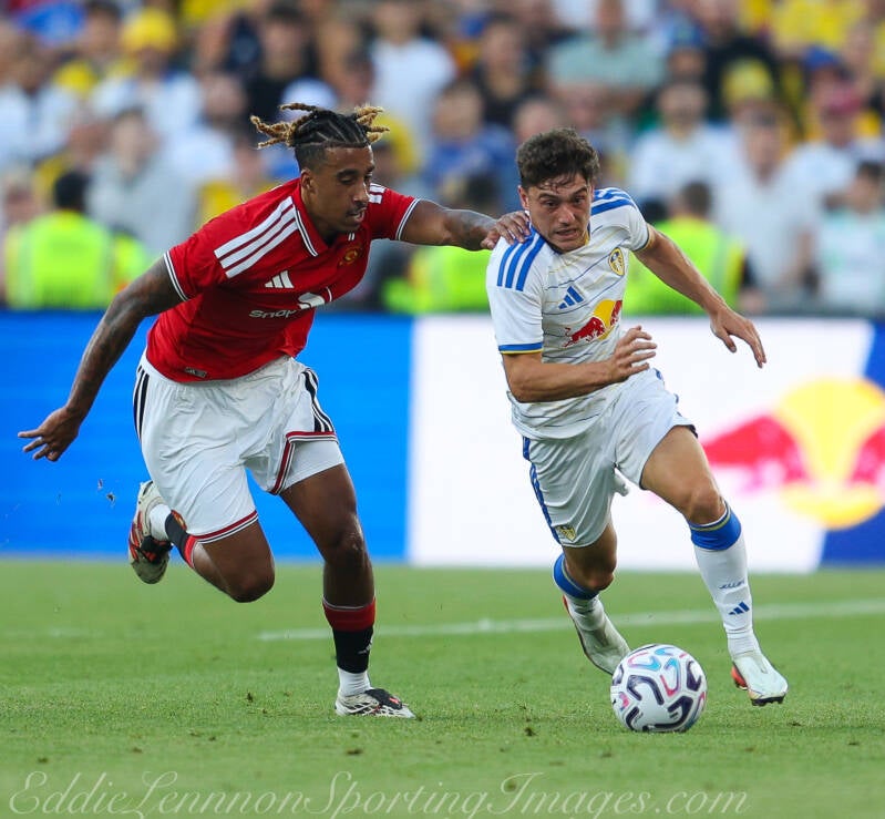 manchester-united-v-leeds-united-6-of-9-standard.jpg