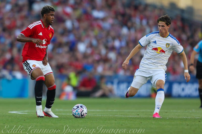 manchester-united-v-leeds-united-8-of-61-standard.jpg