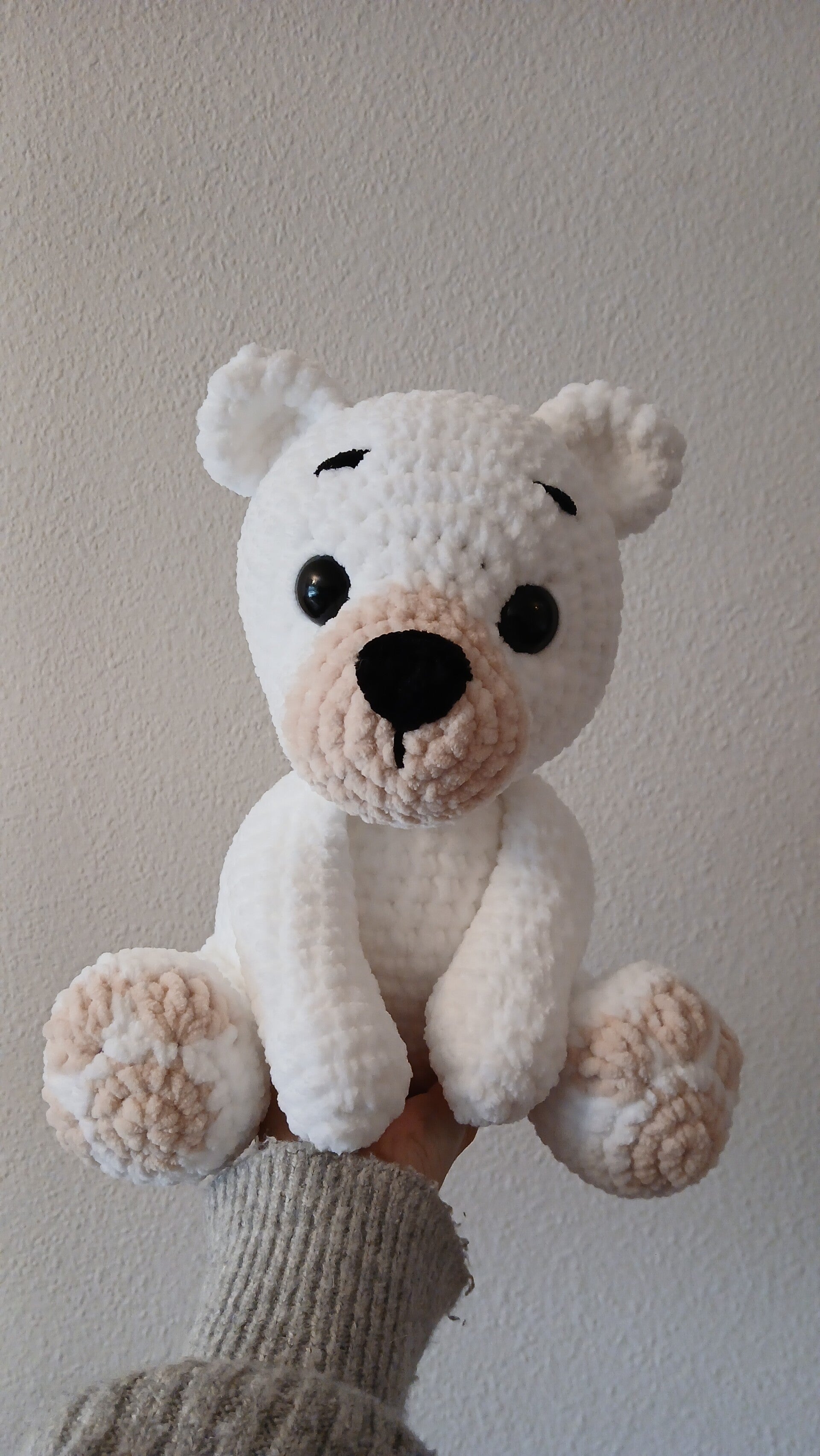 Oso blanco amigurumi personalizado tejido a mano