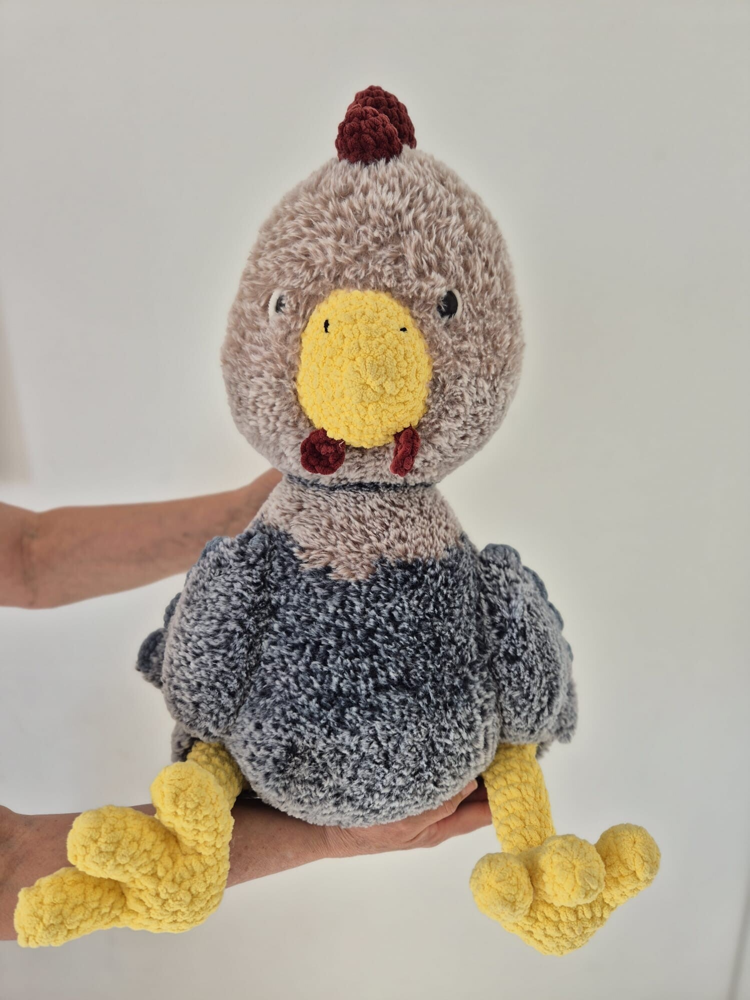 Gallina grande amigurumii  artesanal hecha a mano