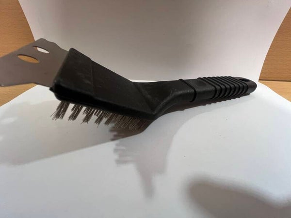Grillrost Bürste