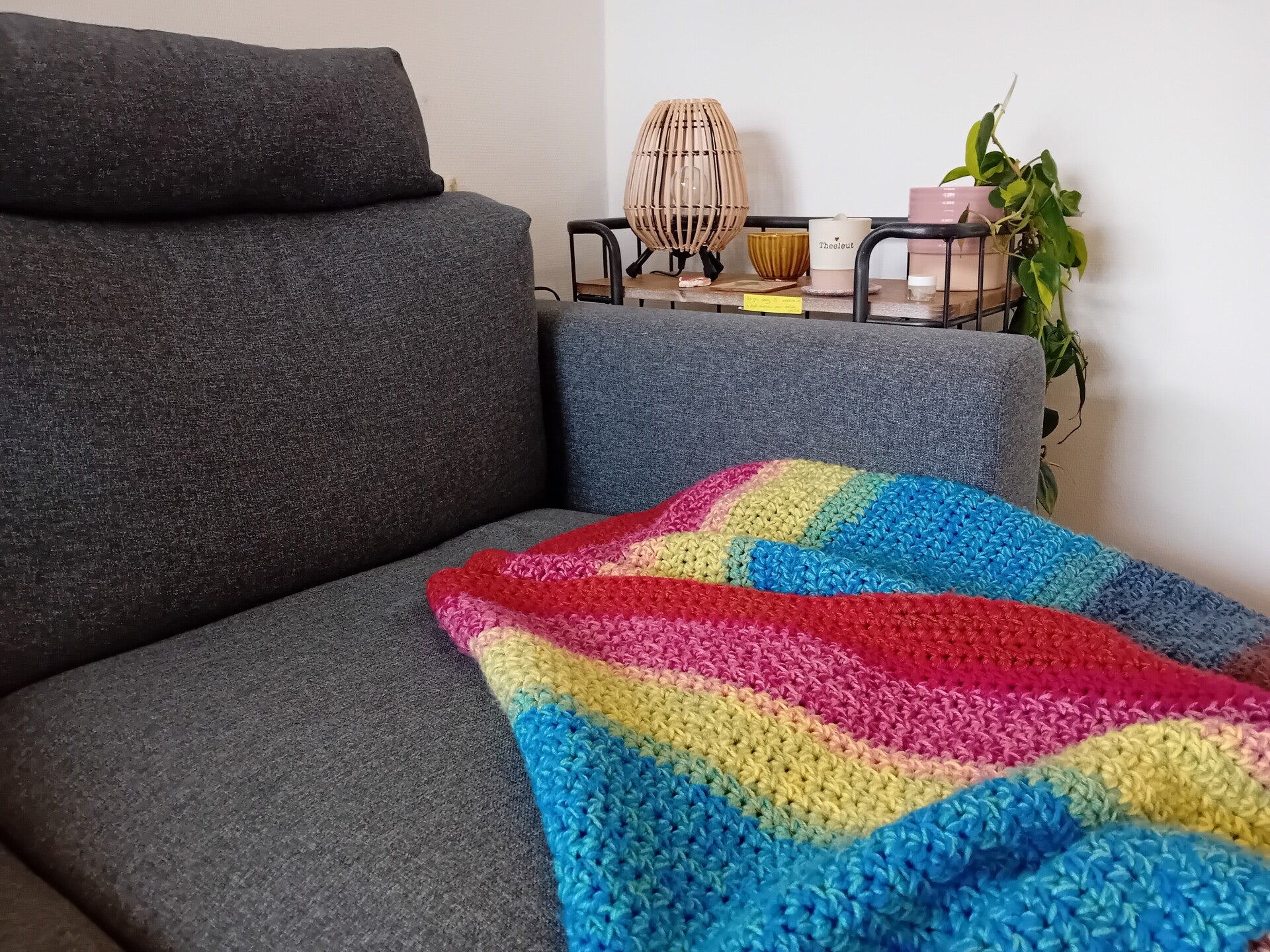 window of tolerance, Dan Siegel, recovery, herstel, verslaving, addiction, familie, family, hyperarousal, hypoarousal, recharging, opladen, self-care, self-love, zelfzorg, zelfliefde