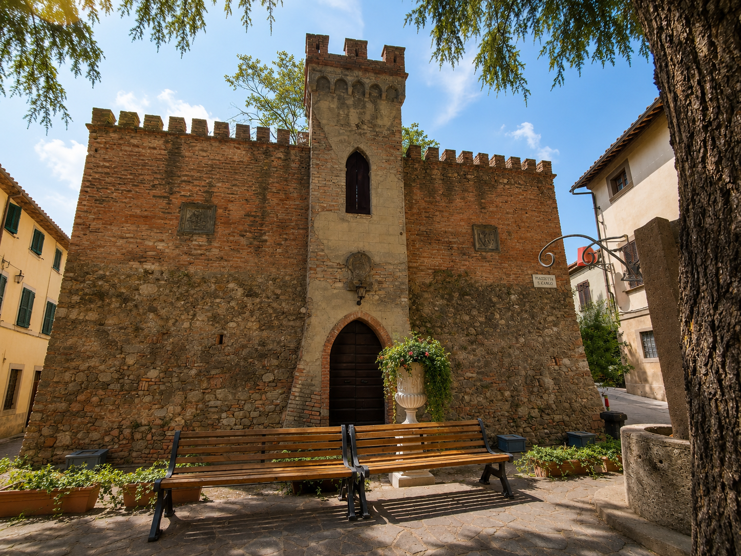 The former Cappella di San Carlo on Piazzetta San Carlo in Lajatico.
