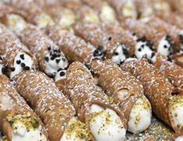 Sicilian Tiramisu Cannoli