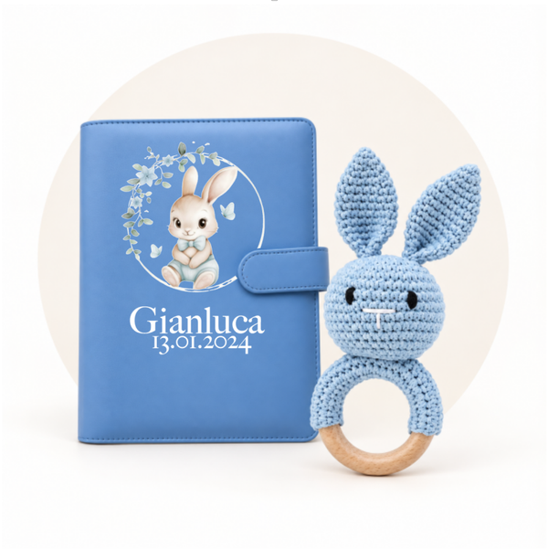 2er-Set Hase Blau – Rassel & Premium-Gesundheitshefthülle