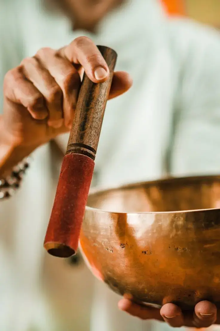 Photo d'un bol tibétain illustrant l'Instant Ressource