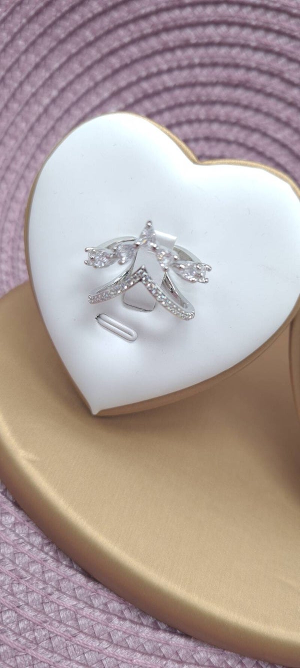 Silver anise