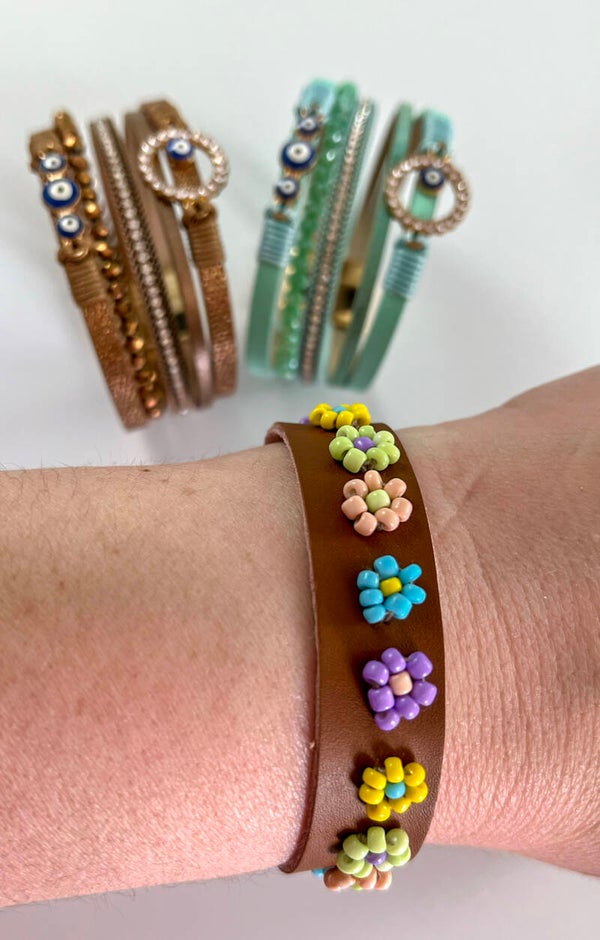 Colorful wrap armband
