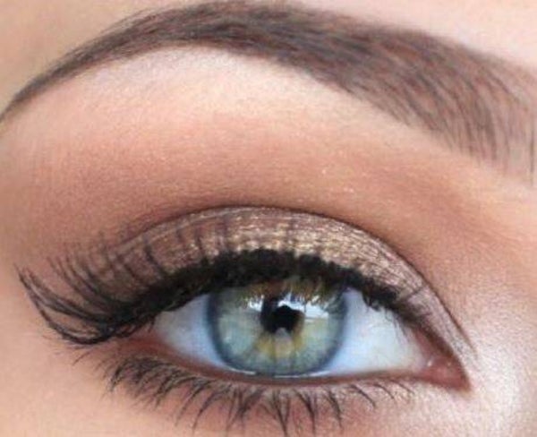 Smokey Eye Champagne