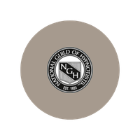 Logo der National Guild of Hypnotists für zertifizierte Hypnose-Ausbildung von Frank Hübener