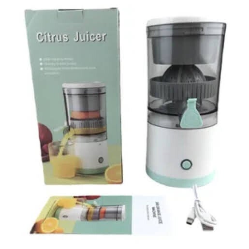 Mini blender for juice making