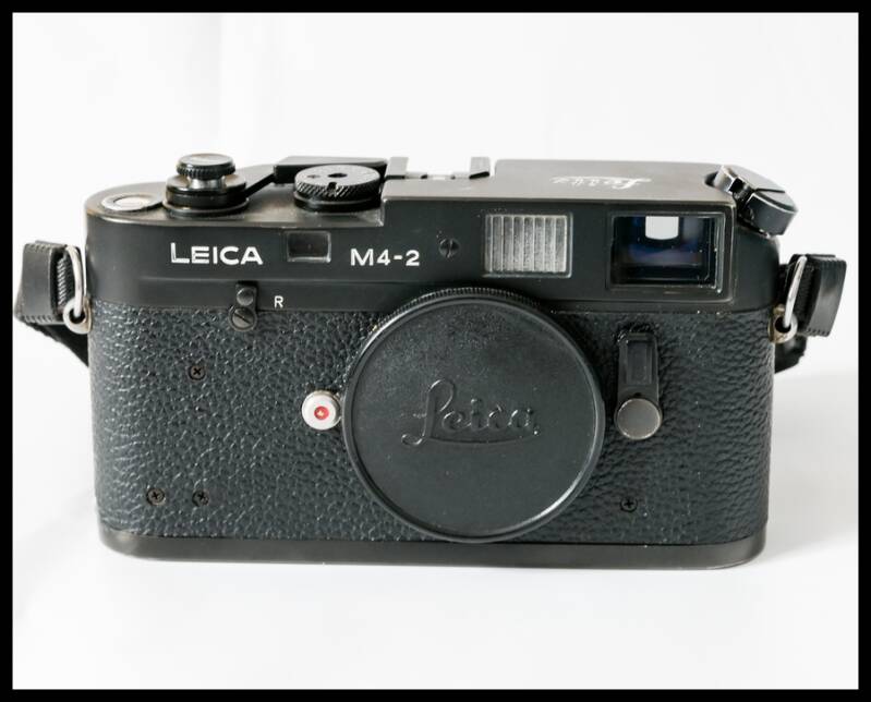 Leica-12.jpg