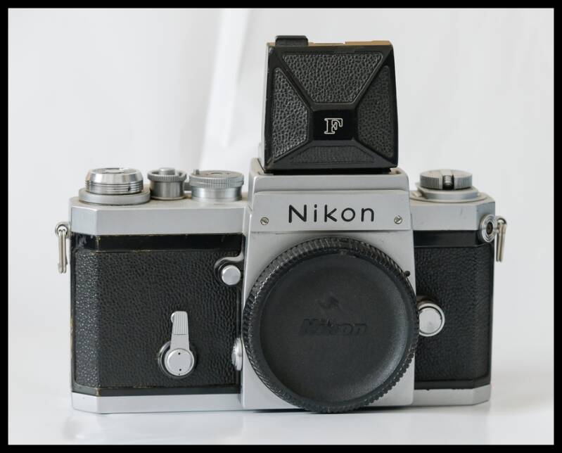 Nikon-22.jpg