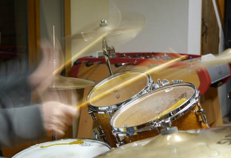 drummerdrumming-chal-web.jpg