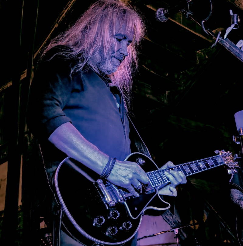 guitar-hero-chal-standard.jpg
