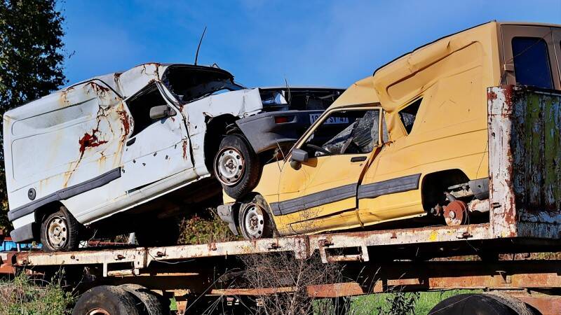 layers-of-dead-vehicles-chal-standard.jpg
