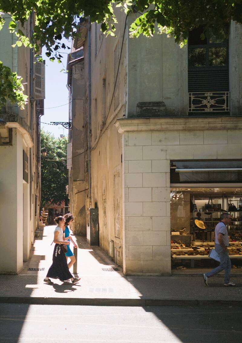 passing-moments-streetlife-standard.jpg