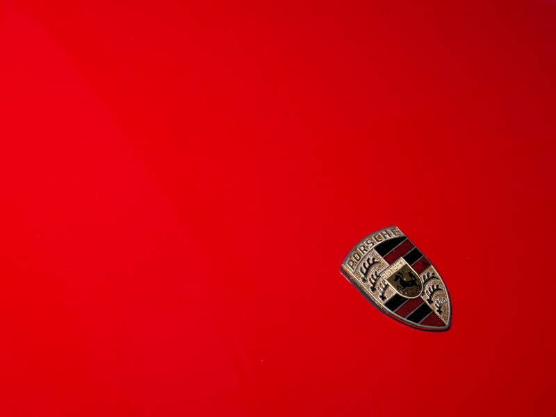 porschep1030049_resize_resize-standard.jpg