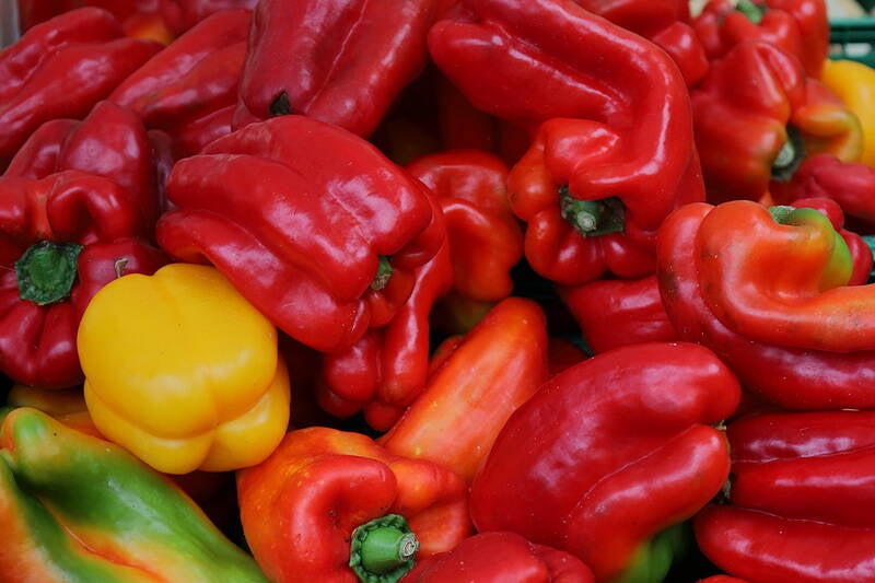 produce_mixedpeppers-standard.jpg