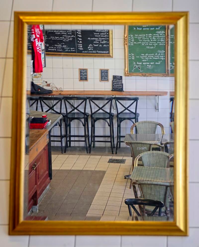 reflecting-on-the-menu-standard.jpg