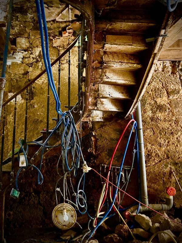 staircase-to-where-chal-standard.jpg