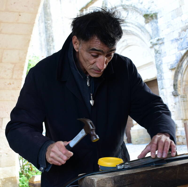 stallholder-leathersmith-a-standard.jpg