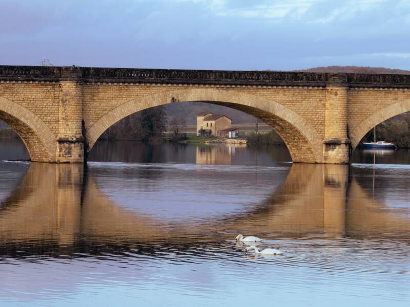 tranquillityatmauzacbridge-chal-web.jpg