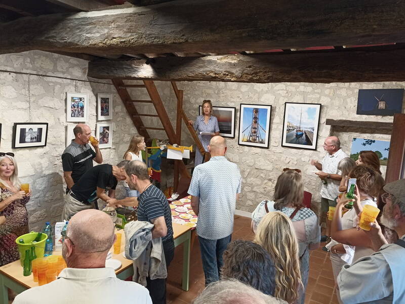 vernissage-2_resize-standard.jpg