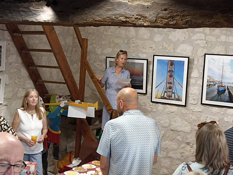 vernissage-4_resize-standard.jpg
