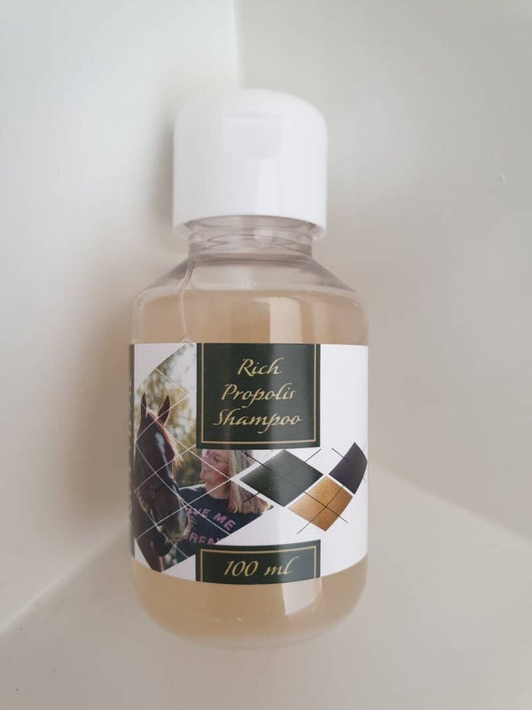 Rich propolis shampoo