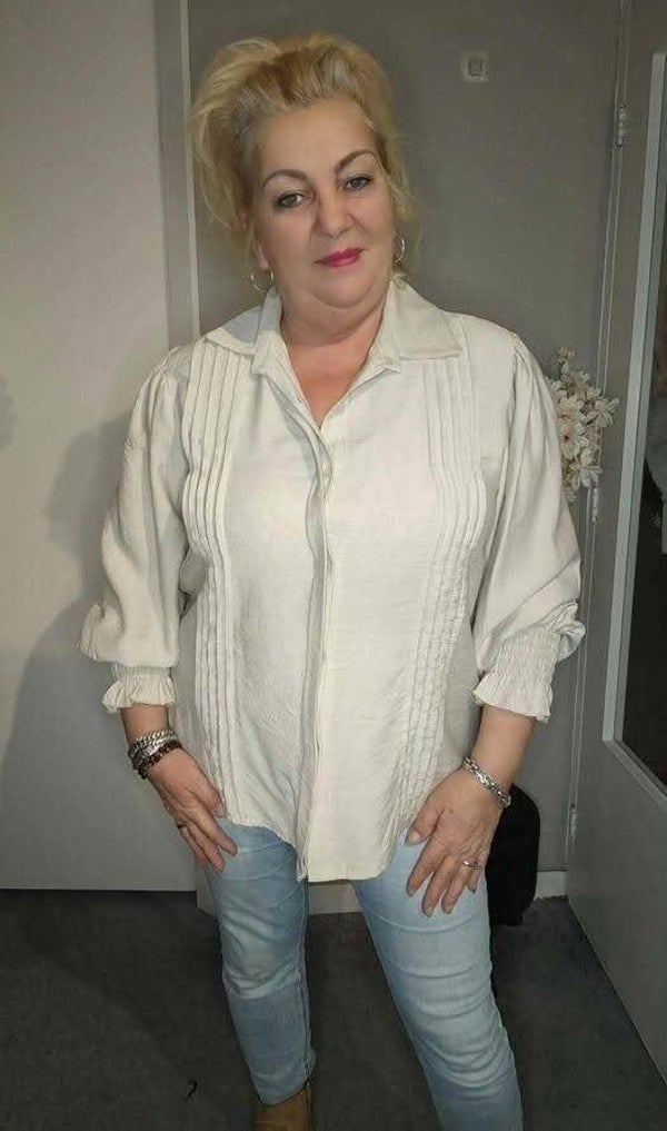 Beige doorknoop blouse
