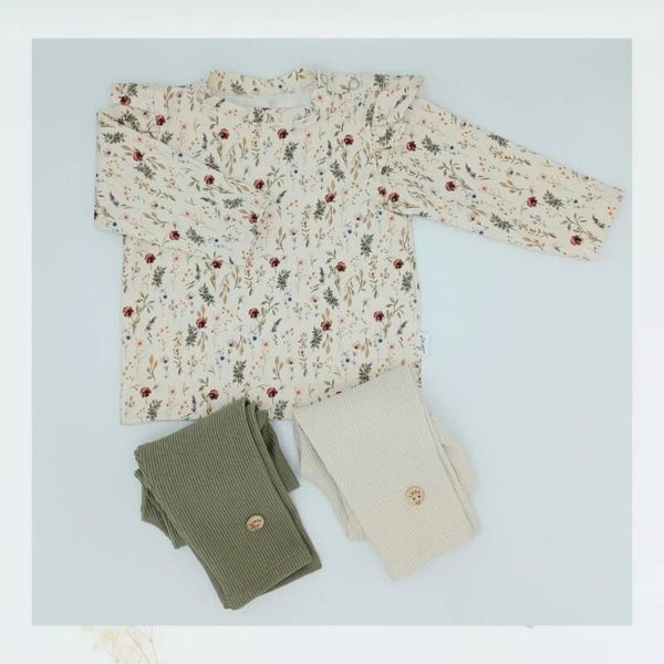 Setje romantische bloemen