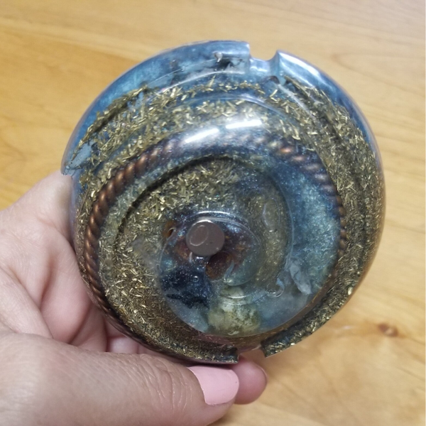 Orgonite Concha Puck 2