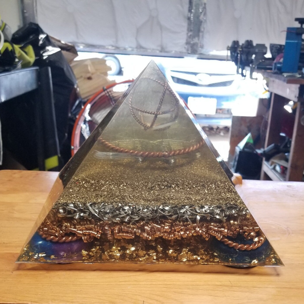 Extra Large Giza Quartz Apex Pyramid
