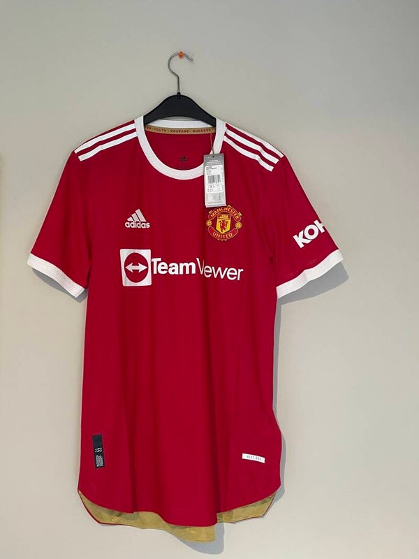 Manchester United 2021-2022 authentic home shirt