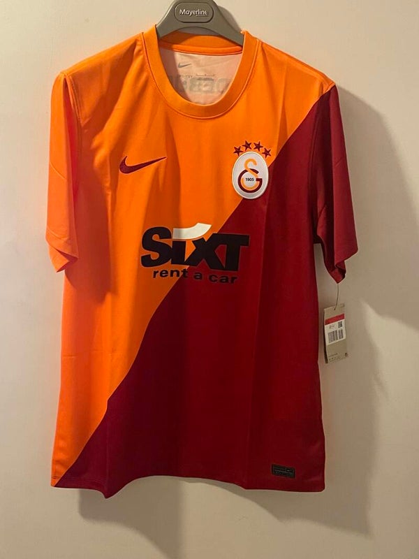 Galatasaray 2021-2022 home shirt