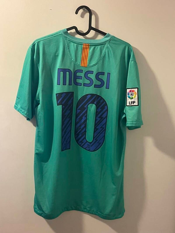 FC Barcelona 2010-2011 away shirt #10 Messi