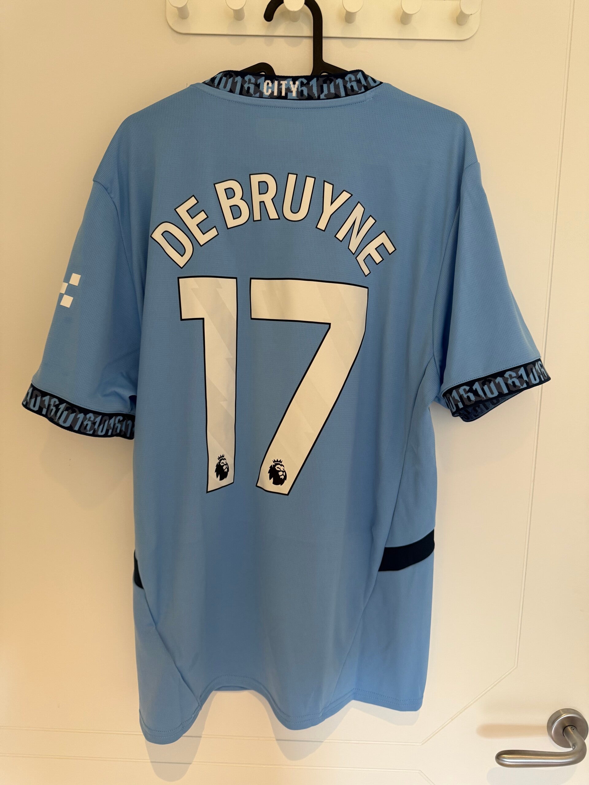 Manchester City 2024-2025 home shirt #17 De Bruyne