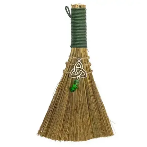 Balais Triquetra Green Aventurine