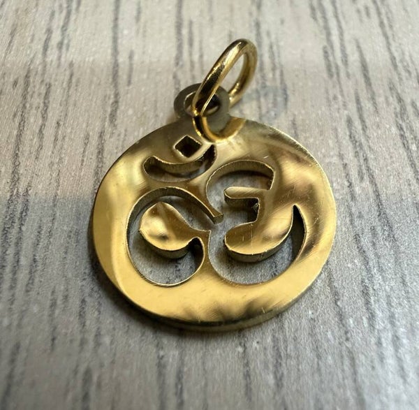 Pendentif Doré Om