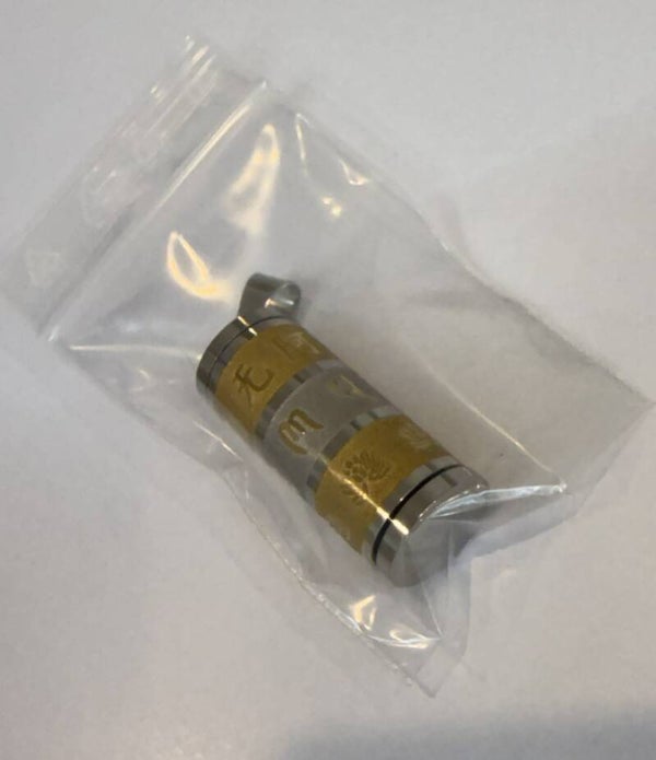 Pendentif Colonne Om Mani Padme Hum
