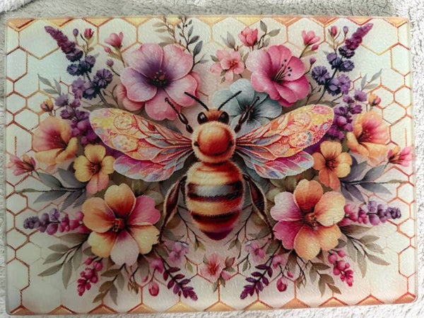 Bee Chopping Board