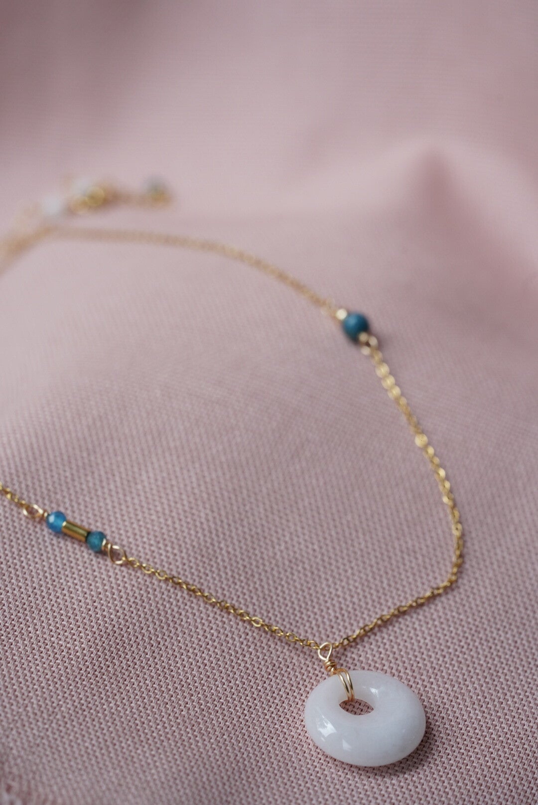 Ketting witte Jade & apatite